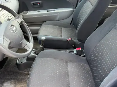 Daihatsu Sirion 2009, слика 7